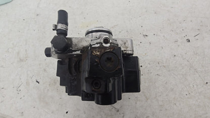 0445010111 High Pressure Diesel Pump Volvo V50 D5244T 2007-2010 — 30756125 / 31303475