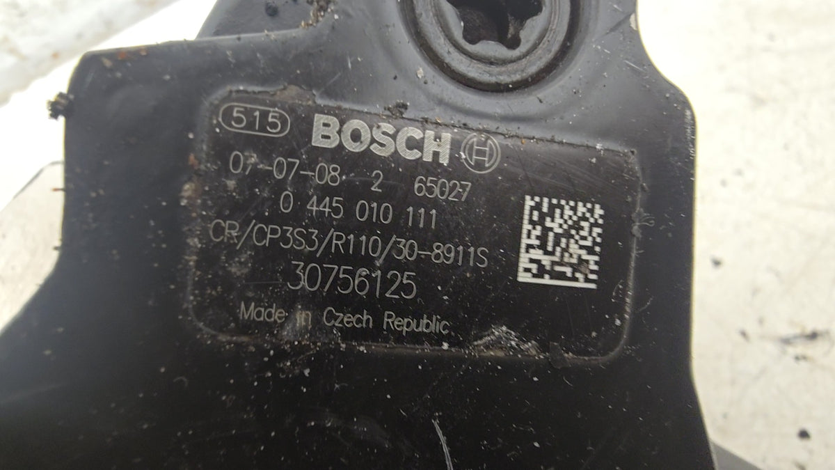 0445010111 High Pressure Diesel Pump Volvo V50 D5244T 2007-2010 — 30756125 / 31303475