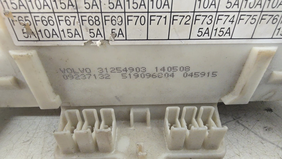 31327215 Volvo V50 S40 C30 C70 Central Electronic Module CEM Virginised 2004-2013 1997cc D4204T