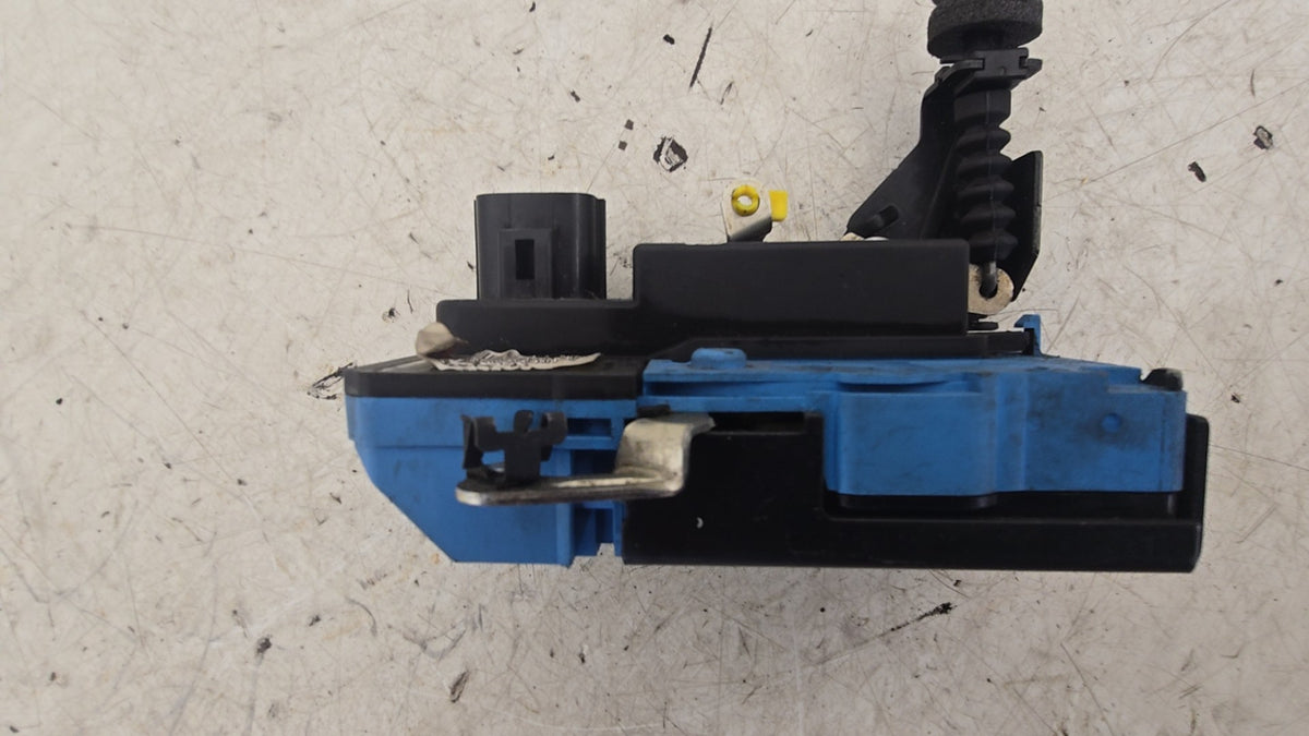 2005-2008 Volvo V70 Front Right Door Lock Actuator 30699747 Genuine 2400cc Diesel
