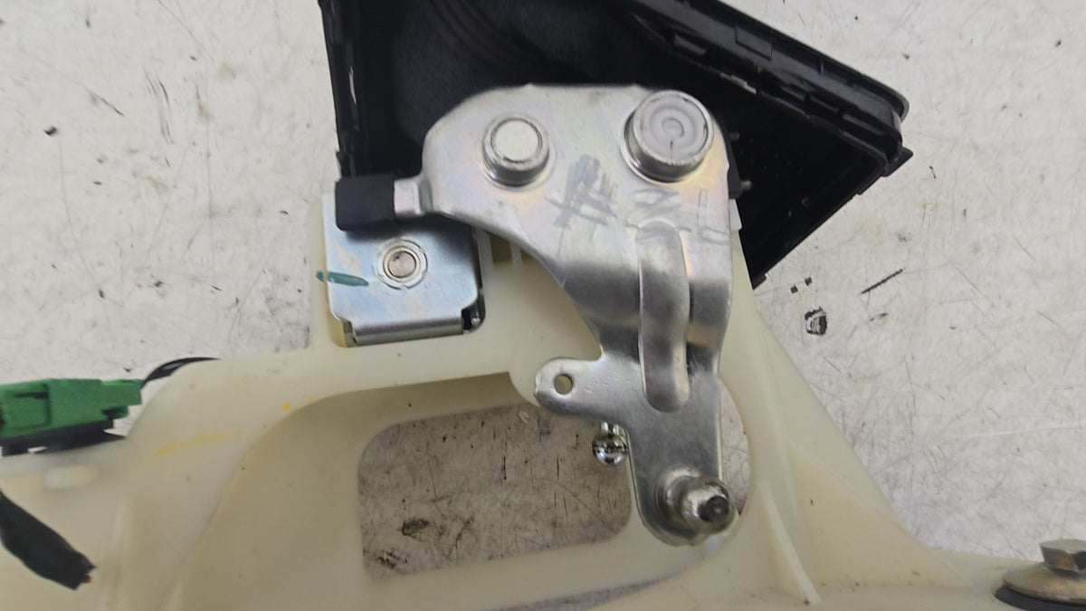 31367579 Genuine Volvo V40 Mk2 Gear Stick Selector 2014-2019 1969cc Diesel Manual