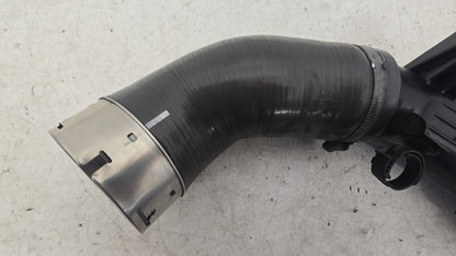 31657738 Volvo V40 Hatchback Intercooler Pipe Boost Hose 2017–2026 D4204T13 D4204T8 Genuine