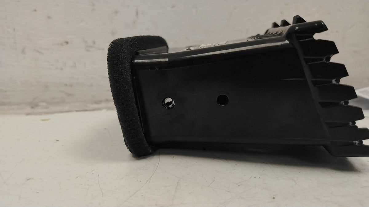 30780844 Genuine Volvo V60 D3 Dashboard Centre Air Vent Passenger Side Vibrant Copper 2012-2019
