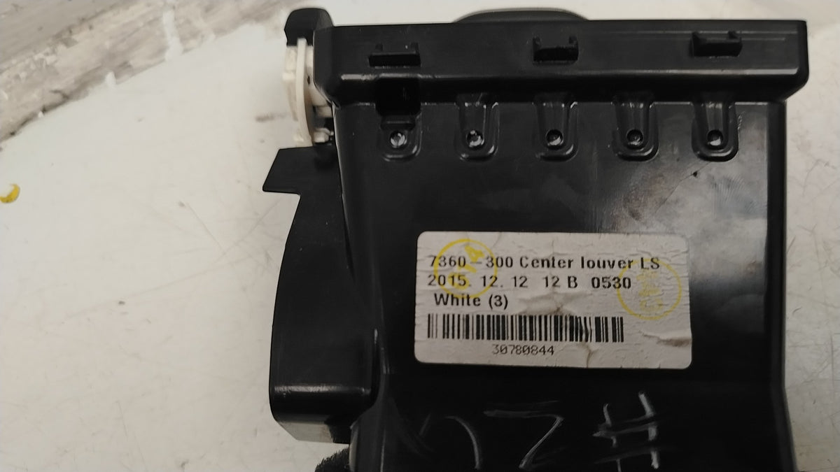 30780844 Genuine Volvo V60 D3 Dashboard Centre Air Vent Passenger Side Vibrant Copper 2012-2019