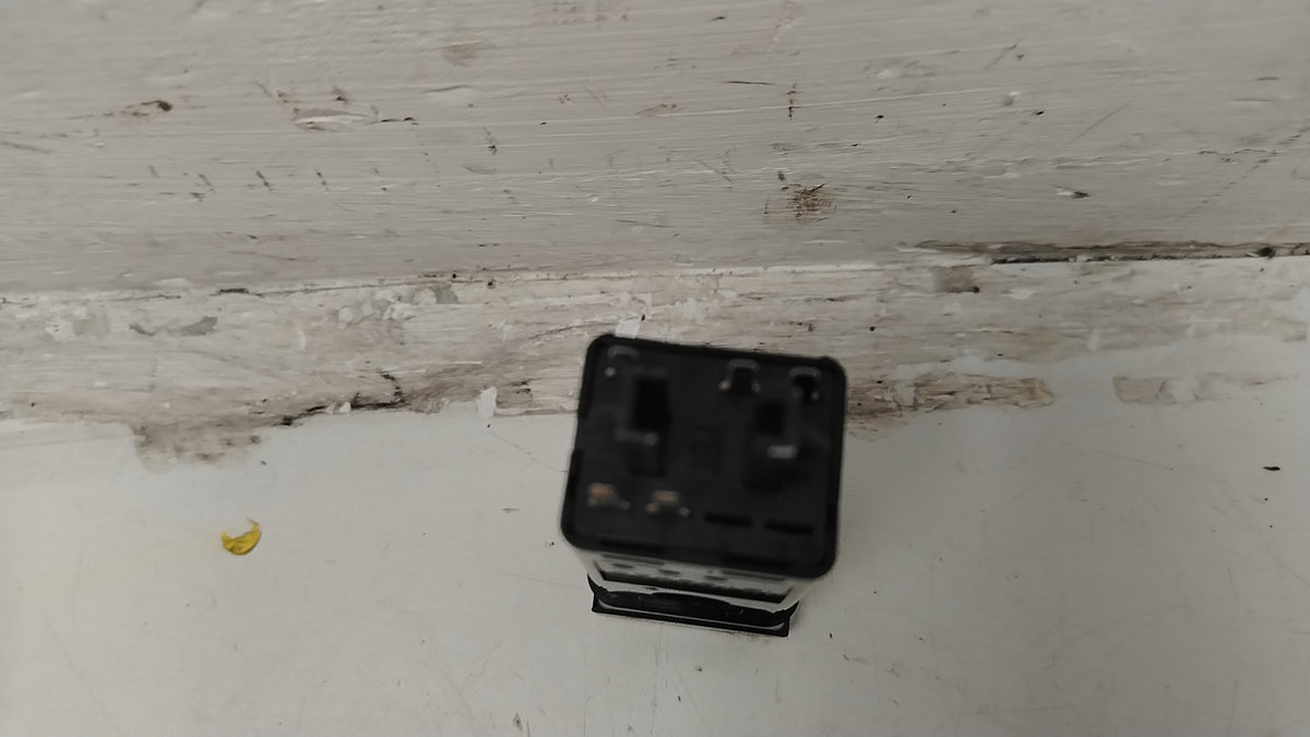 2002-2006 Saab 9-5 ESP Traction Control Dashboard Switch 12768425 Genuine