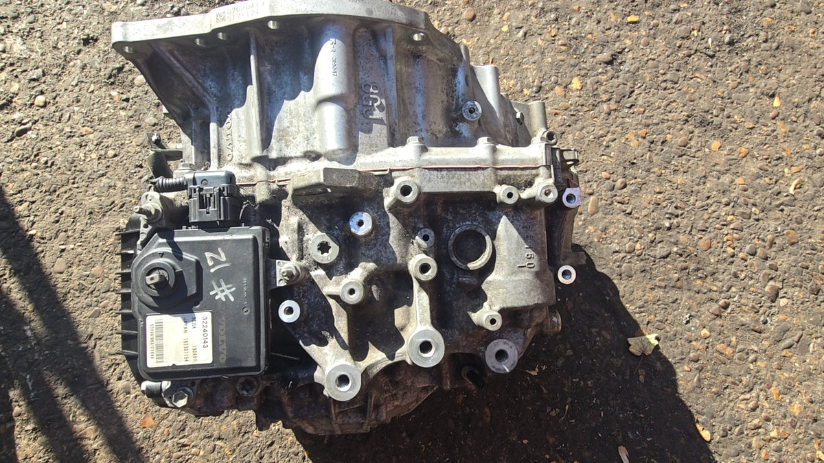 Volvo XC60 2016-2026 Automatic Transmission 32240143 — photo 2