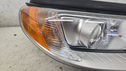 31214350 Genuine Volvo V70 III Right Xenon Headlight 2008–2011 — Also Fits XC70 2008–2014