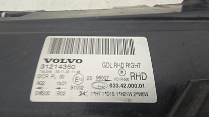 31214350 Genuine Volvo V70 III Right Xenon Headlight 2008–2011 — Also Fits XC70 2008–2014