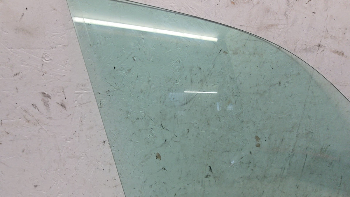 32244972 Volvo XC90 II Front Right Driver Door Window Glass AS2 Tint 2015-2030