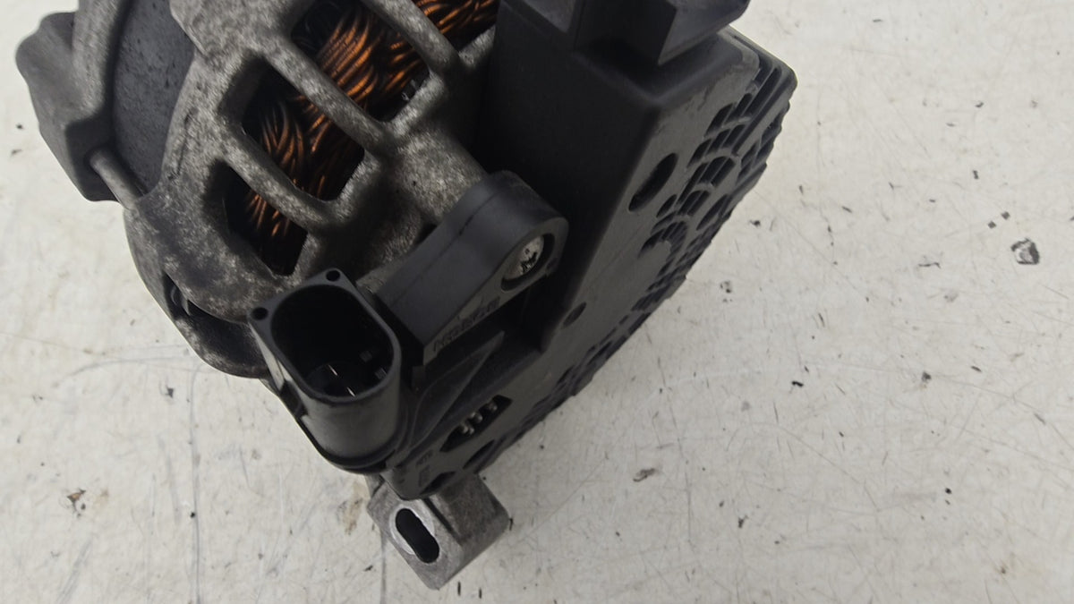 30659131 Volvo XC70 III D5 Alternator 2010-2016 2400cc AWD Diesel — 36012619 / 0125811005