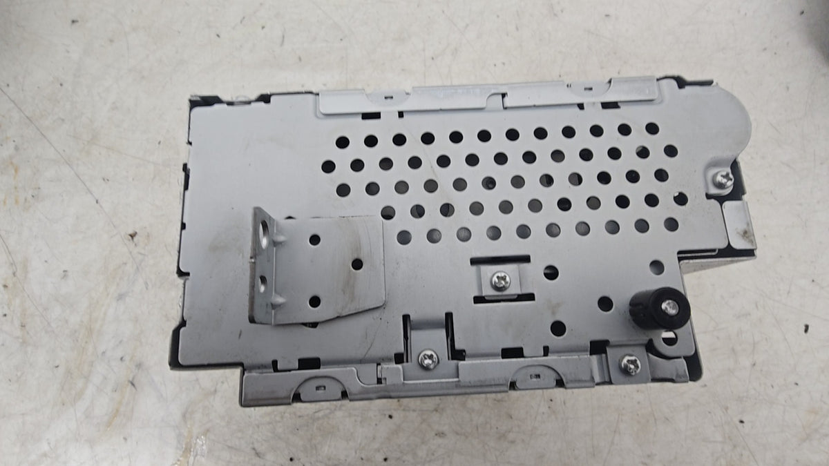 2007 Volvo V70 III S80 XC70 Radio CD Player 31210433 31210433AB 31215565 — Genuine, VRAC Grade A