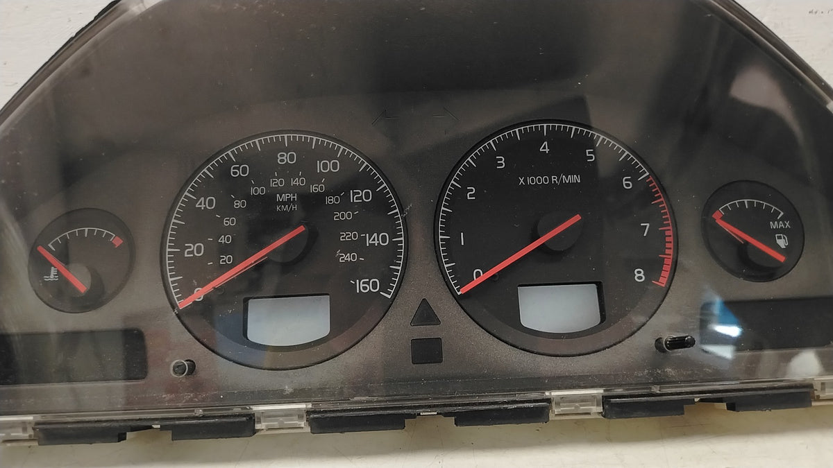 9499669 Volvo V70 Instrument Cluster Speedo Clocks 2000-2004 2401cc Diesel Automatic Genuine