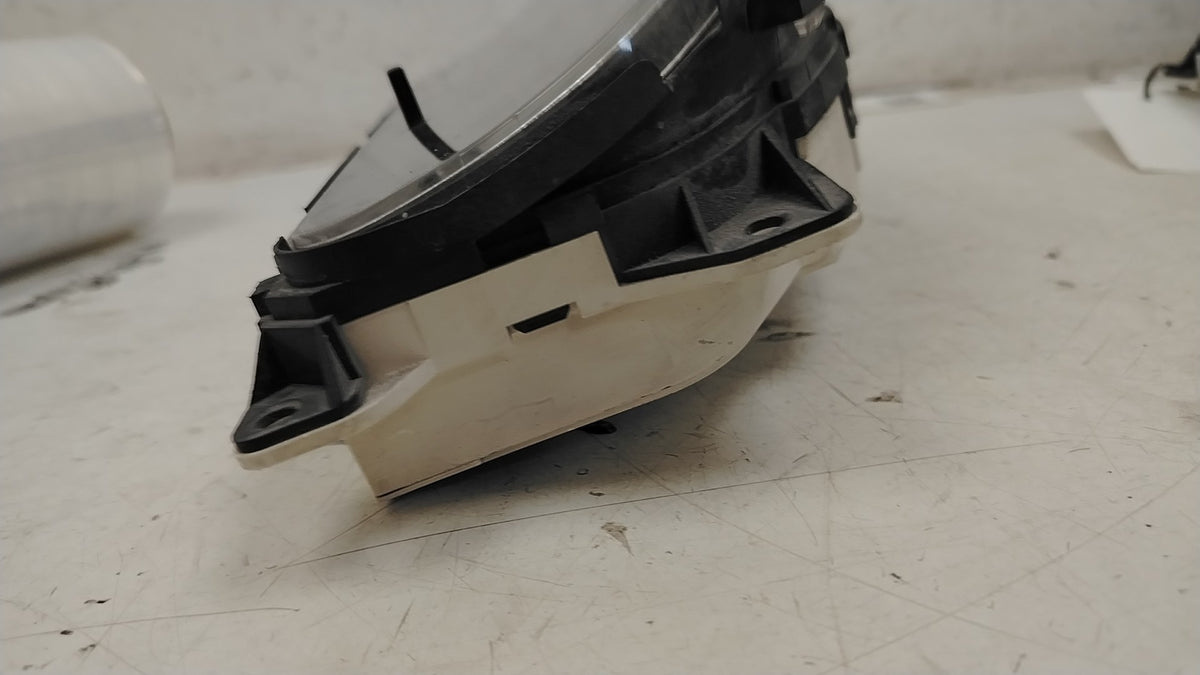 9499669 Volvo V70 Instrument Cluster Speedo Clocks 2000-2004 2401cc Diesel Automatic Genuine