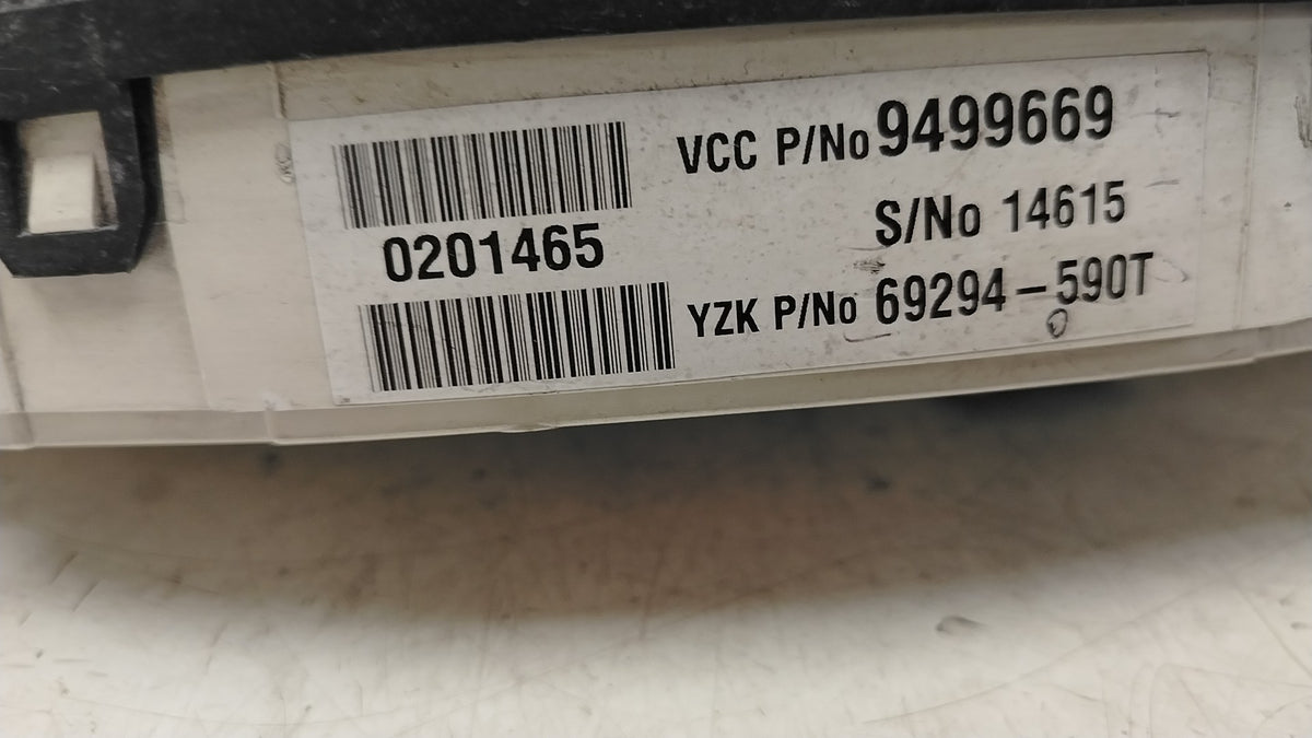9499669 Volvo V70 Instrument Cluster Speedo Clocks 2000-2004 2401cc Diesel Automatic Genuine
