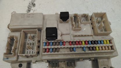 2004-2013 Volvo S40 CEM Central Electronic Module Fuse Box BCM 30728906 Genuine