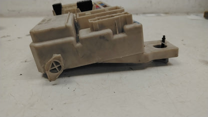 2004-2013 Volvo S40 CEM Central Electronic Module Fuse Box BCM 30728906 Genuine