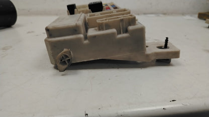 30765015 Volvo S40 CEM Central Electronic Module Fuse Relay Box 2004-2007 2.4 Petrol Automatic AWD
