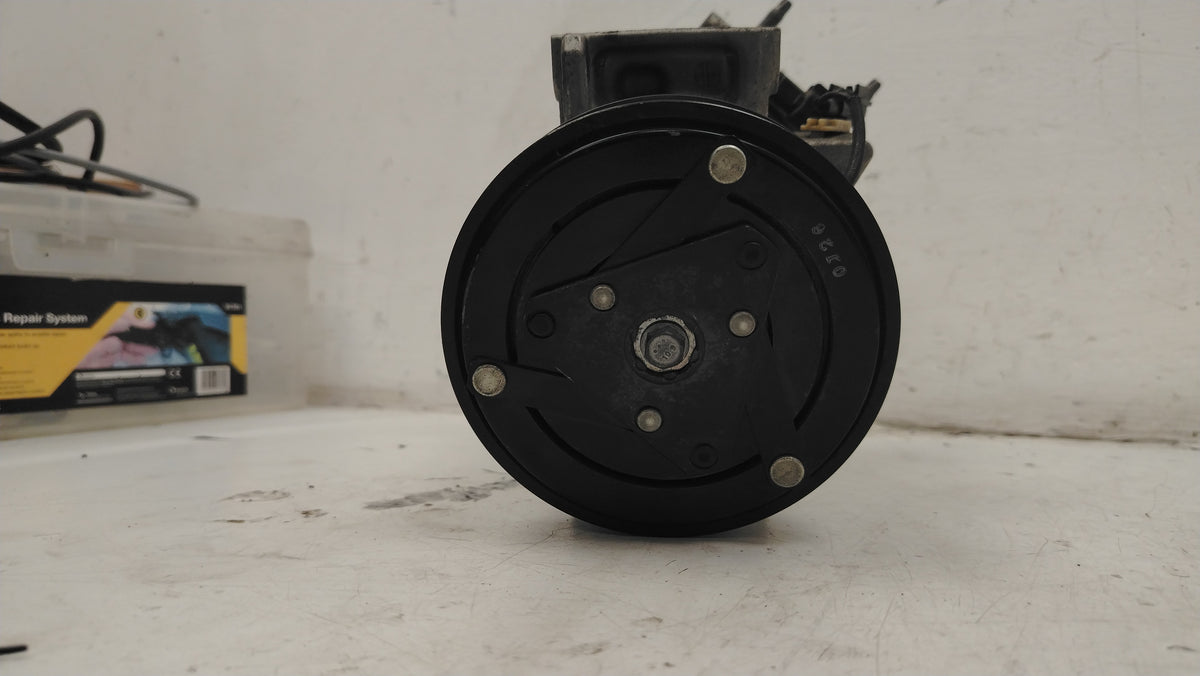 2018-2022 Volvo XC40 T3 Air Con Compressor 32260849 1477cc Petrol Automatic — Genuine