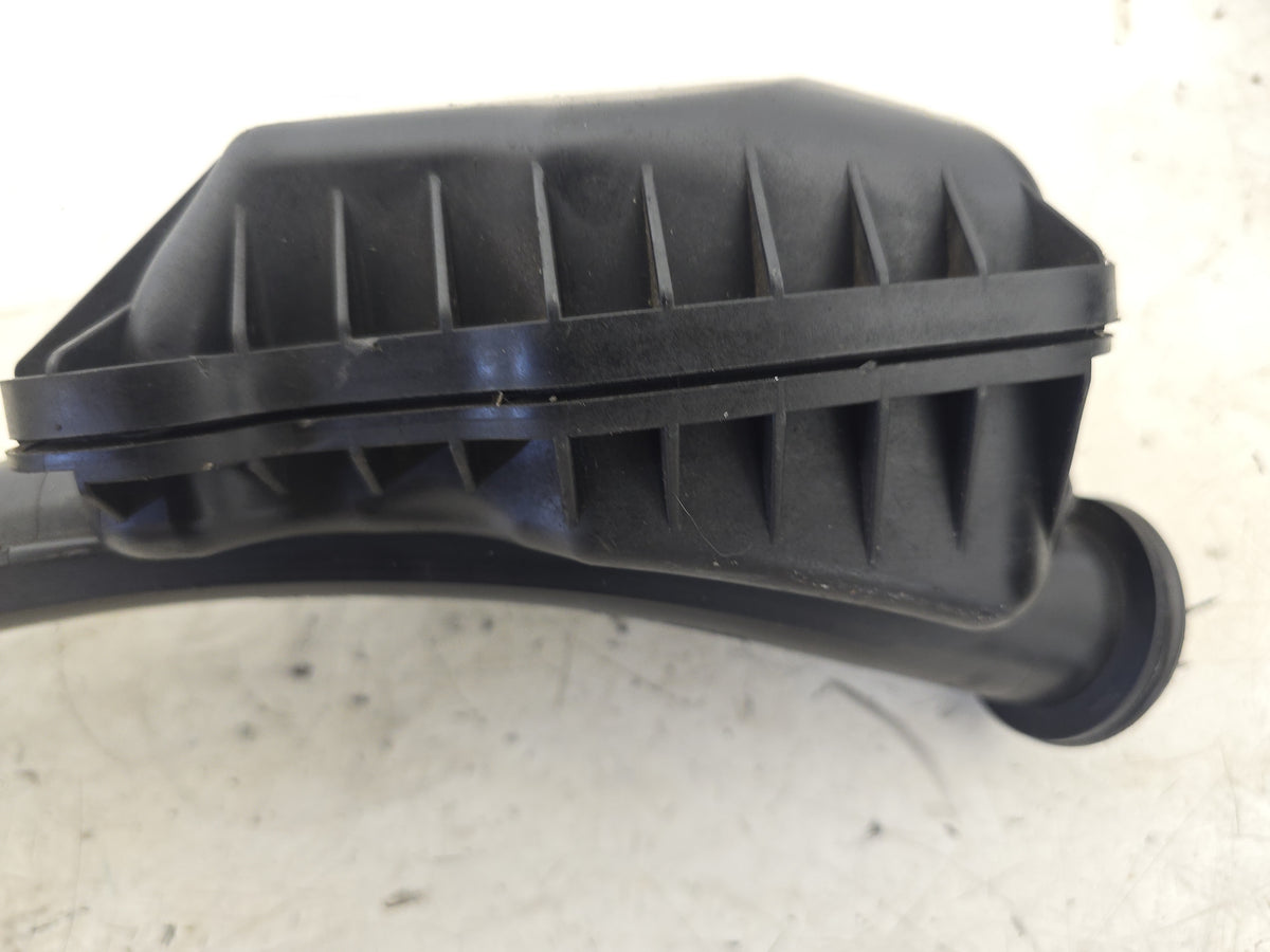30774691 Genuine Volvo XC70 D5 Air Intake Resonator Pipe 2010-2016 D5244T10 2400cc Turbo Diesel