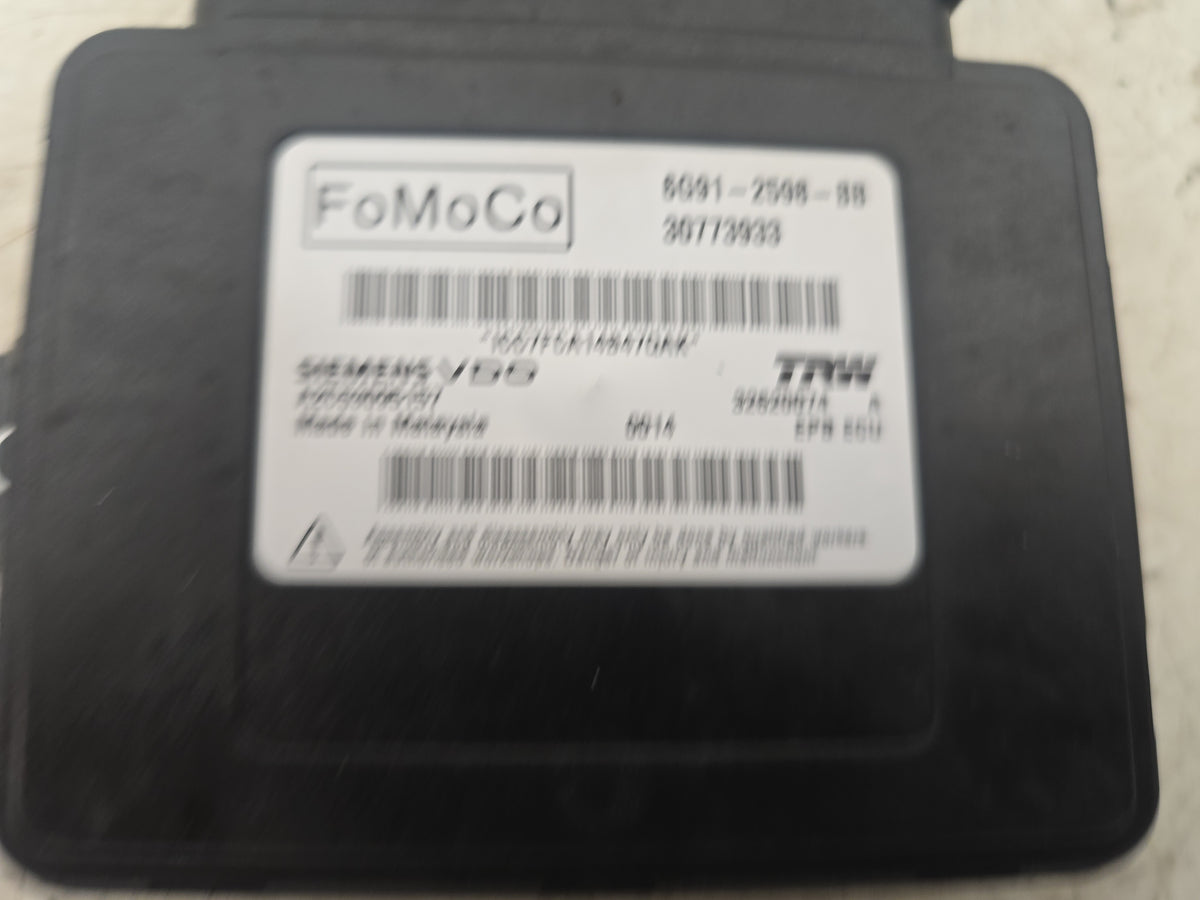 2008-2016 Volvo V70 III Electronic Handbrake Module 30773933 — Also Fits XC70 & S80