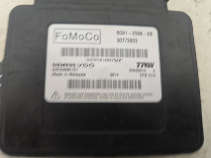 2008-2016 Volvo V70 III Electronic Handbrake Module 30773933 — Also Fits XC70 & S80