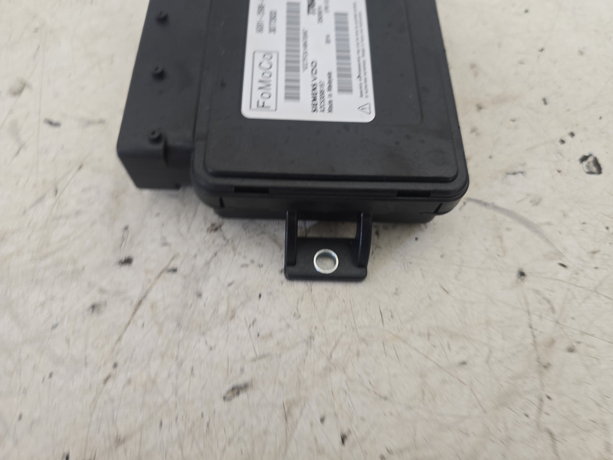 2008-2016 Volvo V70 III Electronic Handbrake Module 30773933 — Also Fits XC70 & S80