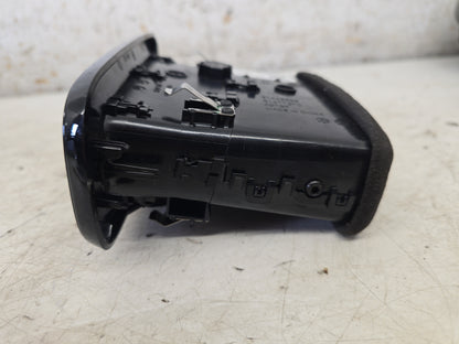 31442626 Volvo XC40 T3 Right Dashboard Air Vent 2015–2025 1477cc Petrol — Genuine, Grade A