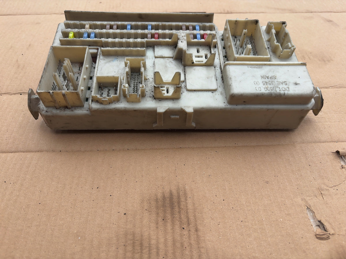 2007-2009 Volvo C30 Central Electronic Module CEM 31254903 — Genuine, VRAC A