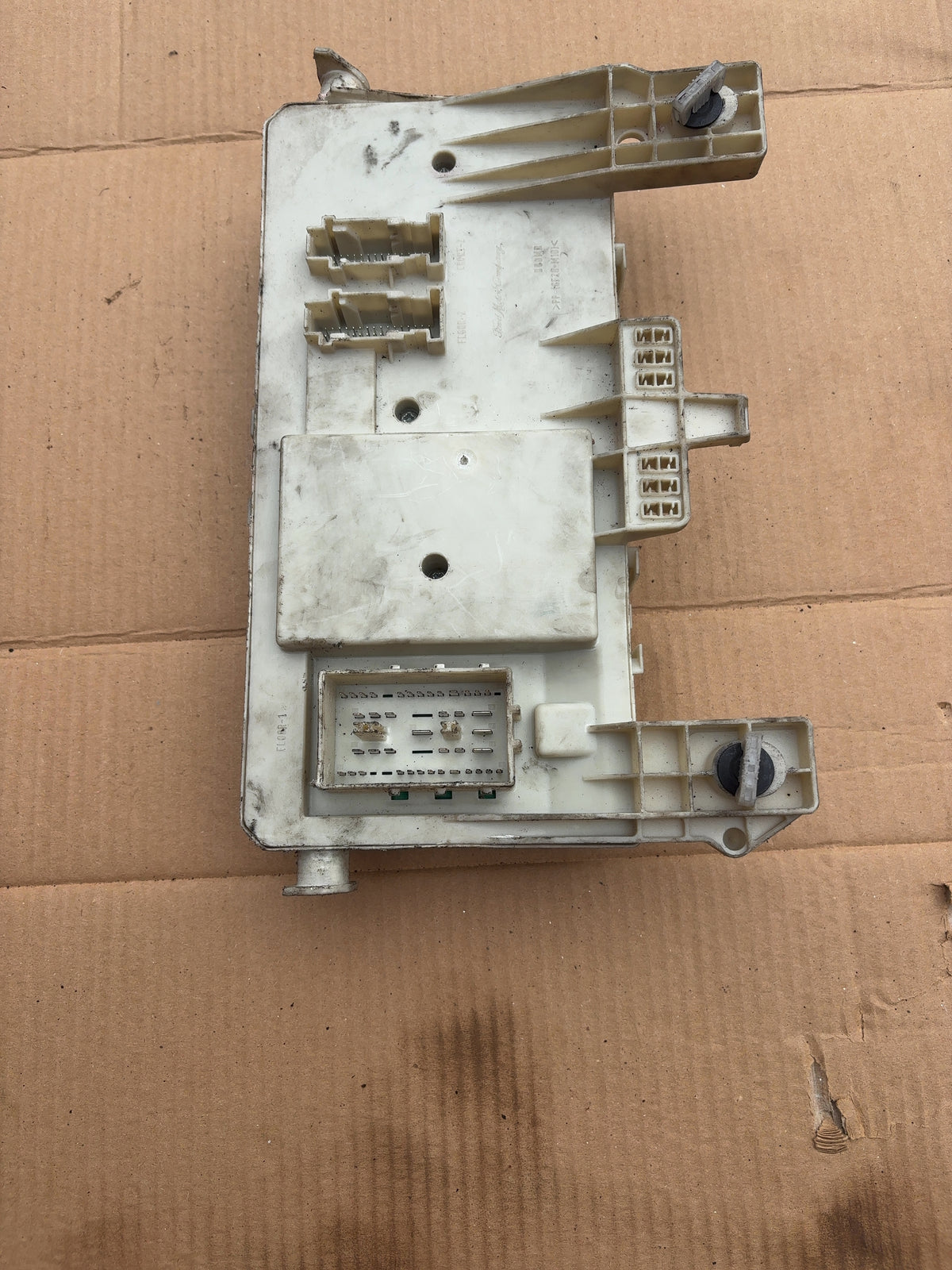 2007-2009 Volvo C30 Central Electronic Module CEM 31254903 — Genuine, VRAC A