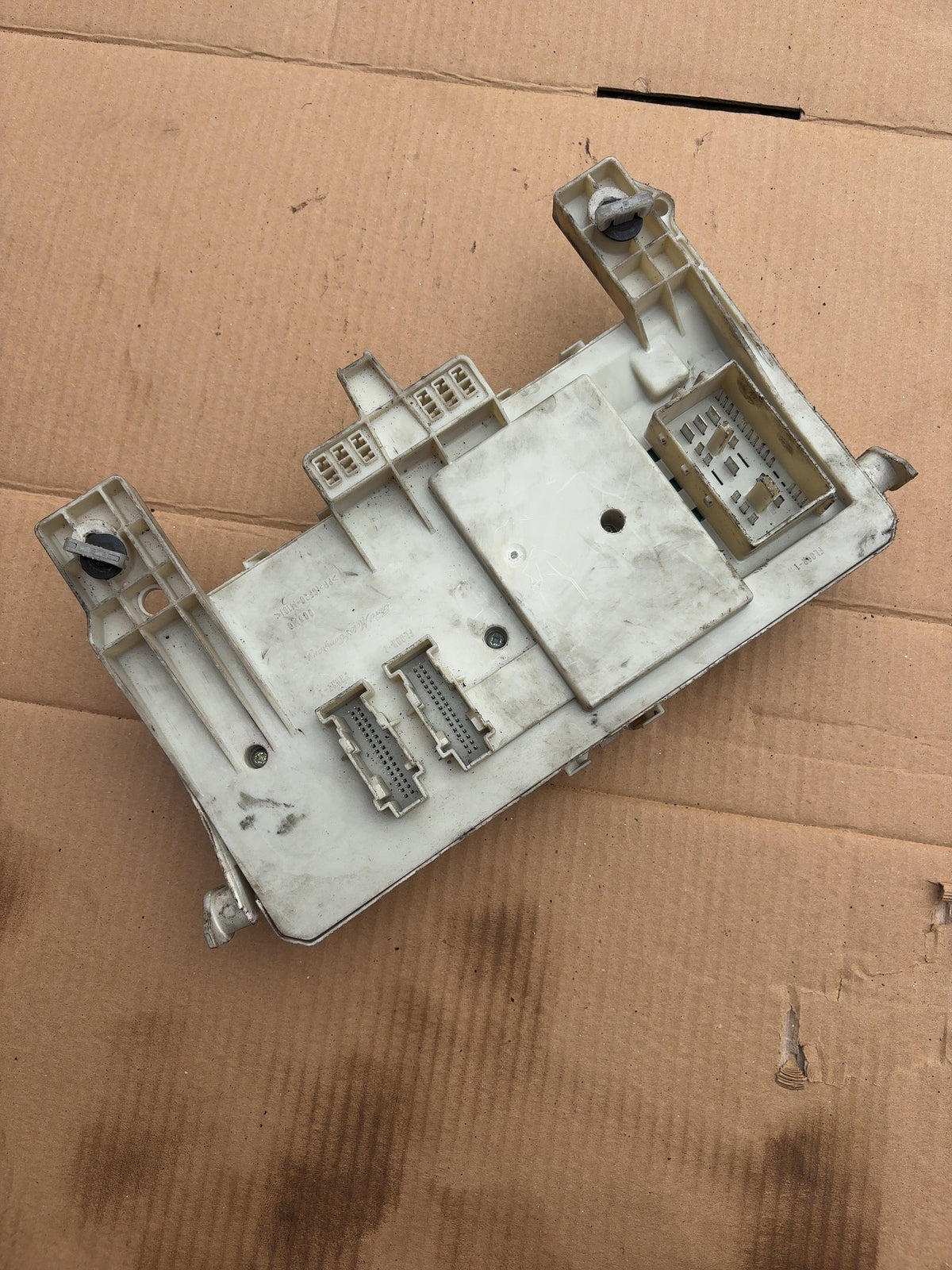 2007-2009 Volvo C30 Central Electronic Module CEM 31254903 — Genuine, VRAC A