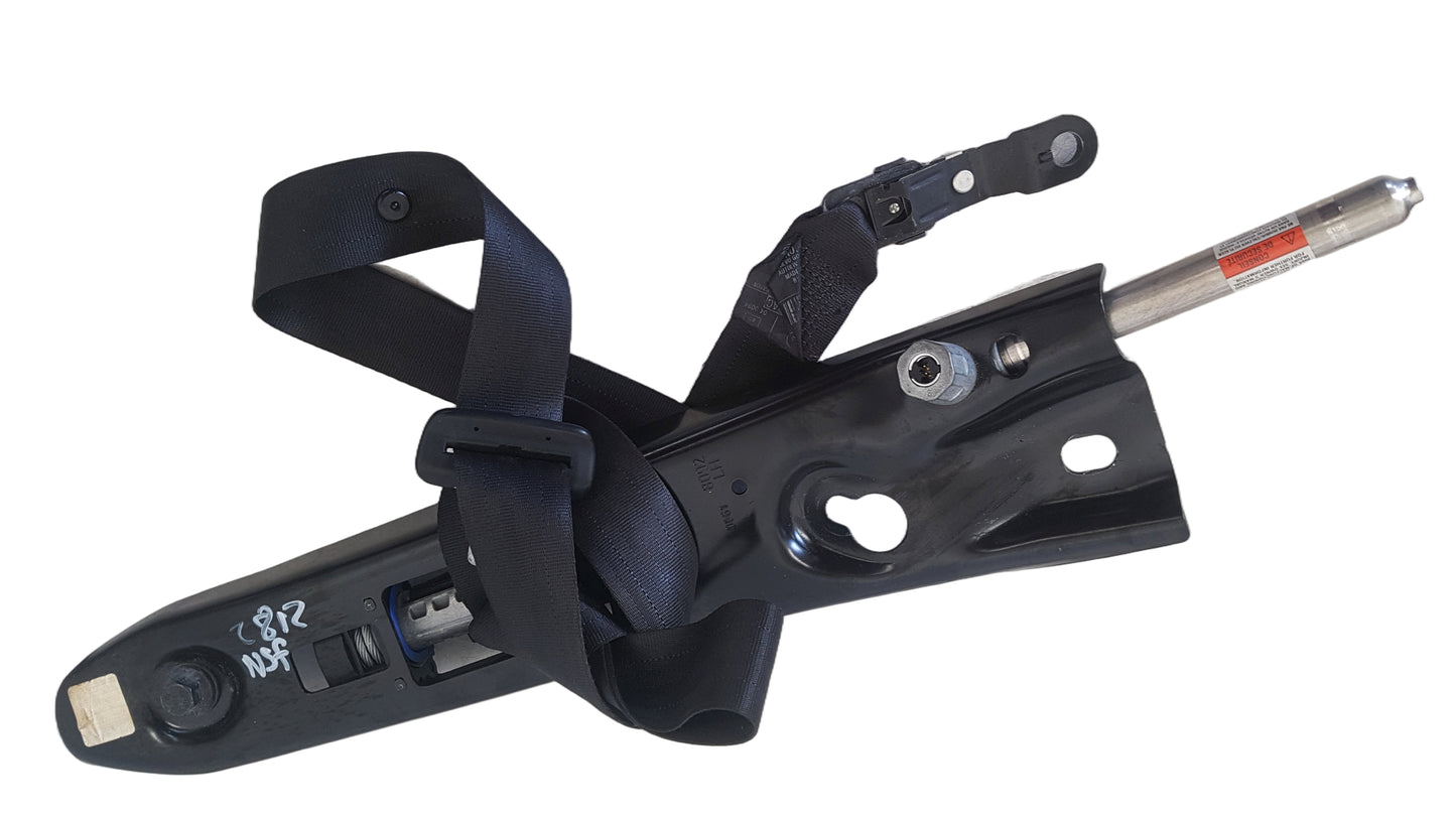 2003-2014 Volvo XC90 Left Front Seat Belt 33895704
