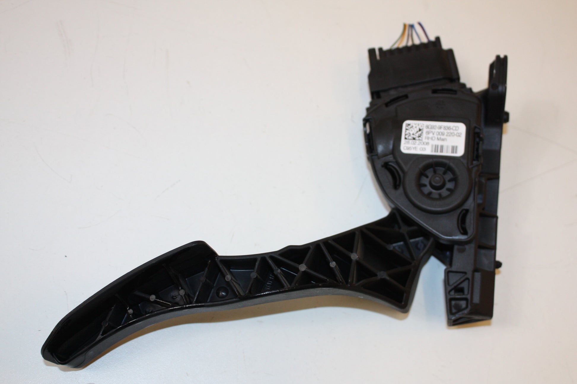 2007-2014 Volvo V70 XC70 S60 S80 Electronic Accelerator Throttle Pedal 6G929F836CD