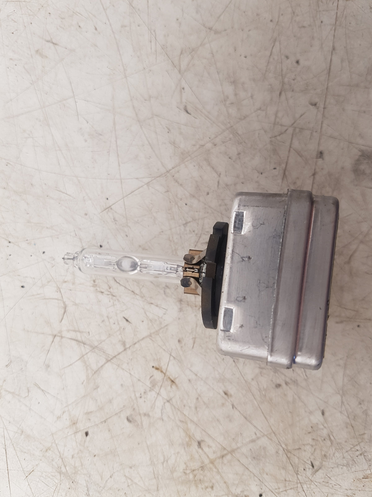 Volvo XC90 Xenon Bulb 9285 141 294 — photo 1