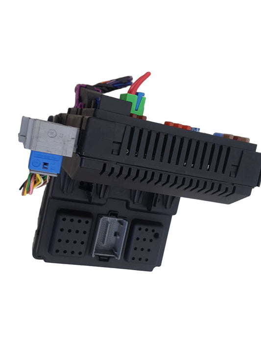 2003-2007 Volvo XC70 II Central Electronic Module 30786475