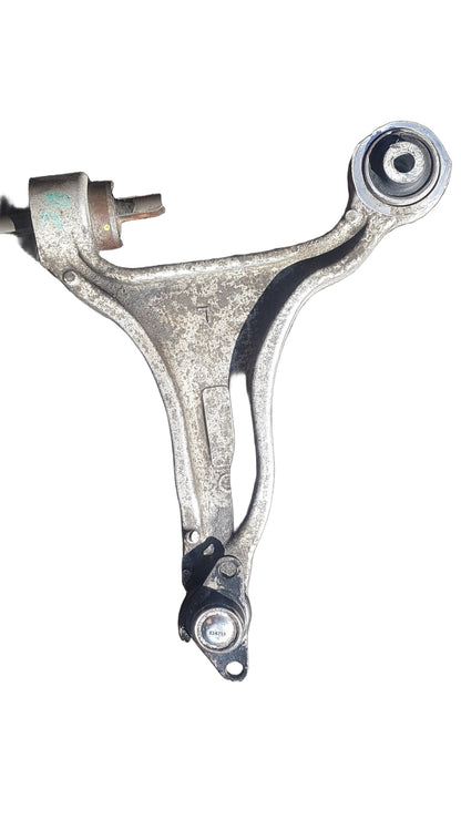 2000-2007 Volvo XC70 Left Front Lower Control Arm 2.4 Diesel D5244T4