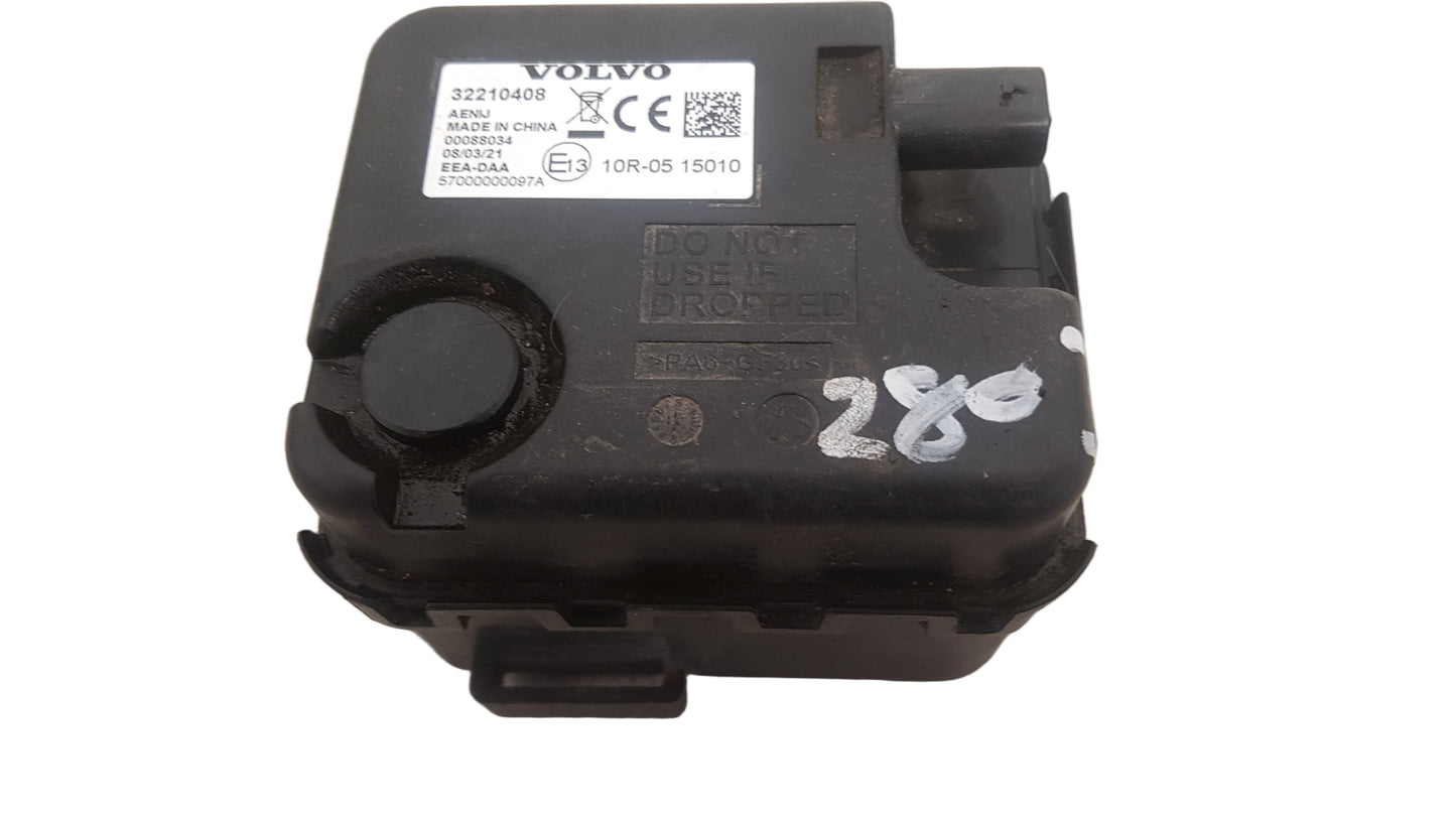 2016-2023 Volvo XC90 T8 Engine Sound Module 32210408