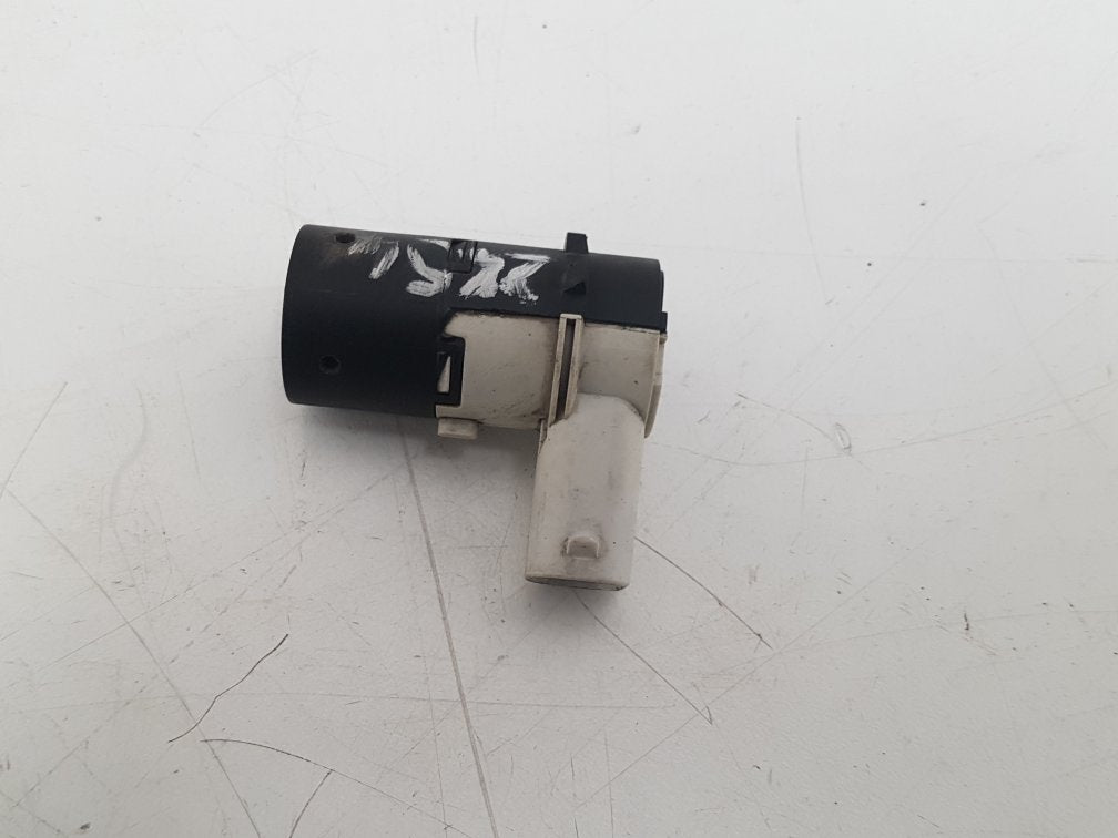 2003-2006 Volvo XC90 Rear Parking Sensor 30668100