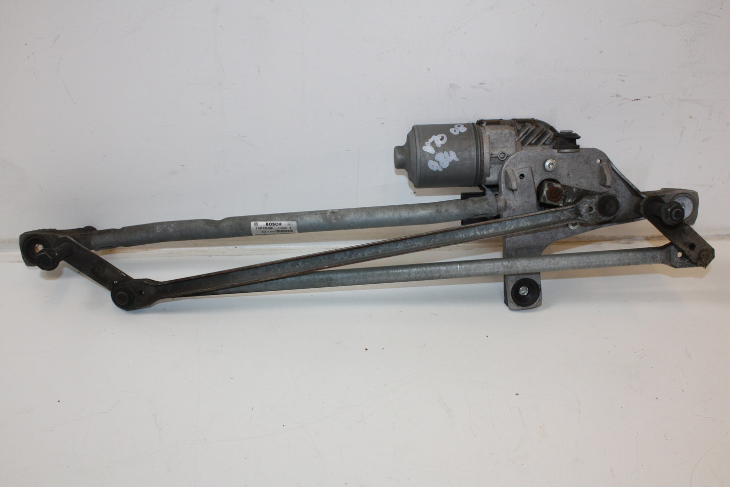 2007-2016 Volvo V70 S80 Front Wiper Motor & Linkage 31333457