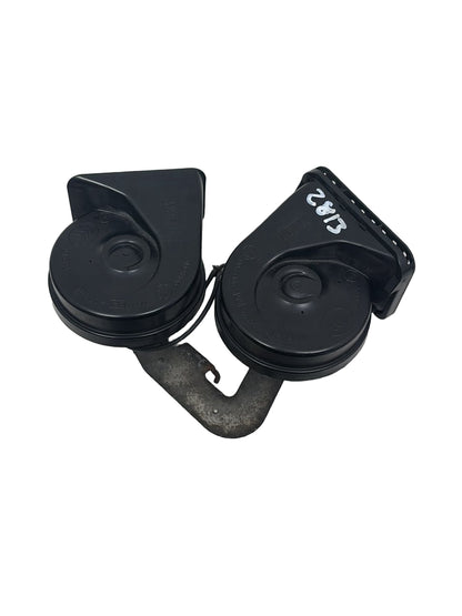 Air Horn A046522 Volvo XC90 2005-2012 & V60 2019 Genuine OE Part | VS Breakers