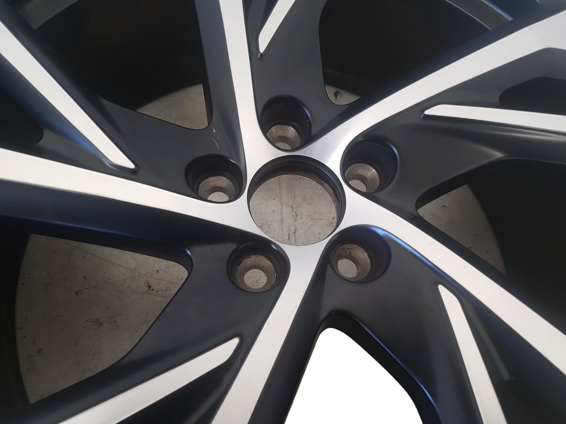 2018-2024 Volvo XC40 Diamond Cut Alloy Wheel 31471558 8Jx20 ET50.5