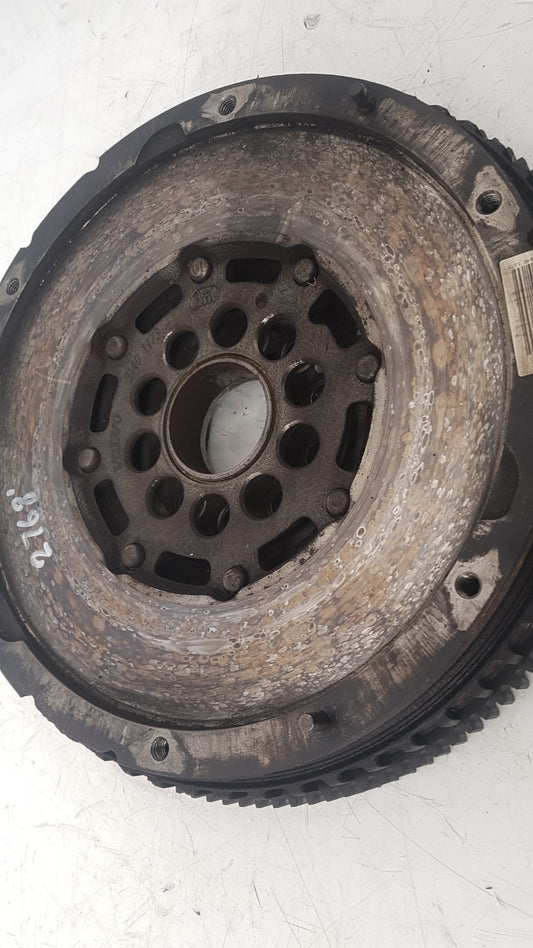 2012-2015 Volvo V40 Dual Mass Flywheel 31401173