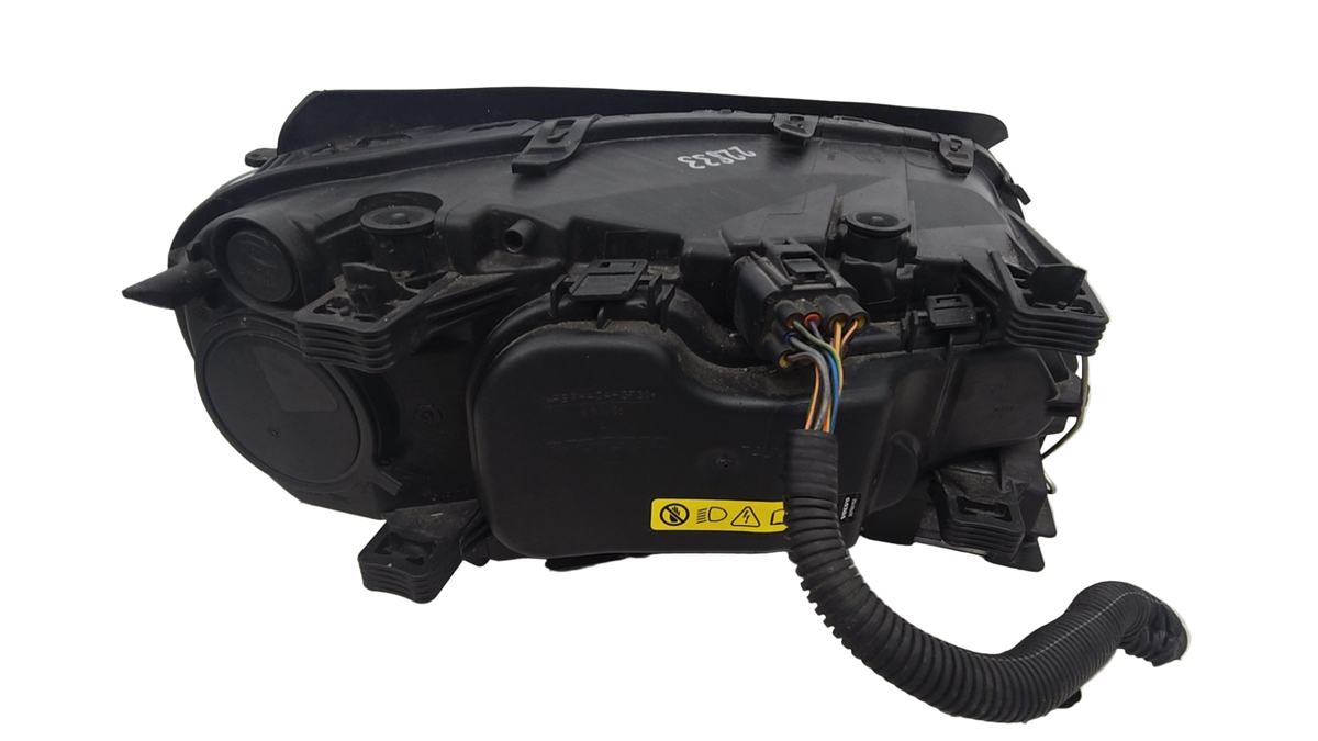 2008-2011 Volvo V70 III Xenon Headlight 31214349 Passenger Side No ABL Genuine