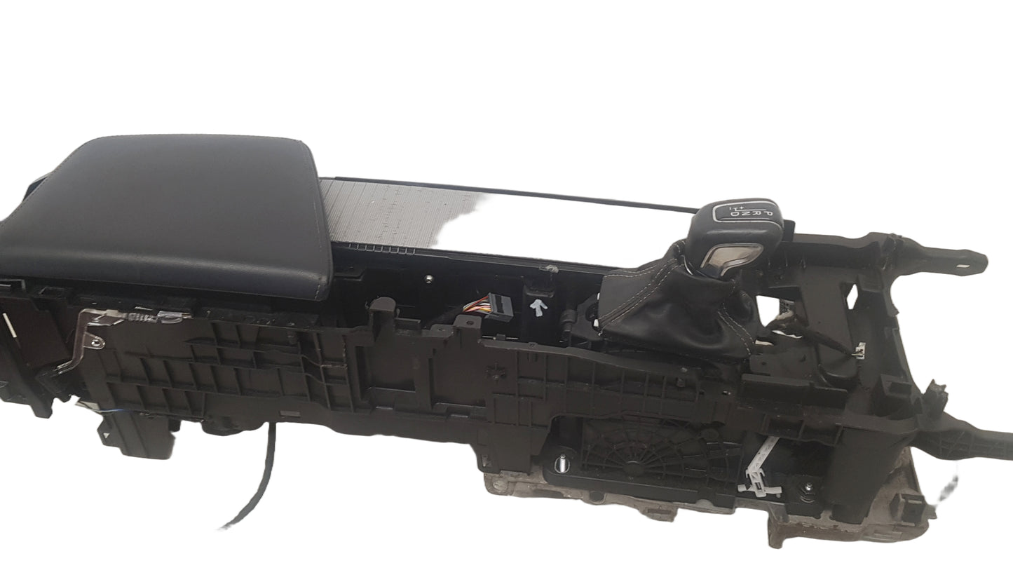 2017-2026 Volvo V60 II Estate Armrest 31469679