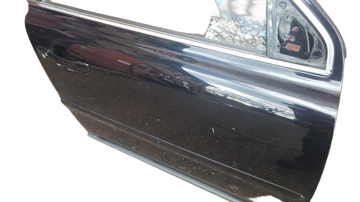 2005-2012 Volvo XC90 Front Door RH Drivers Side VRAC Grade C 12 Month Warranty