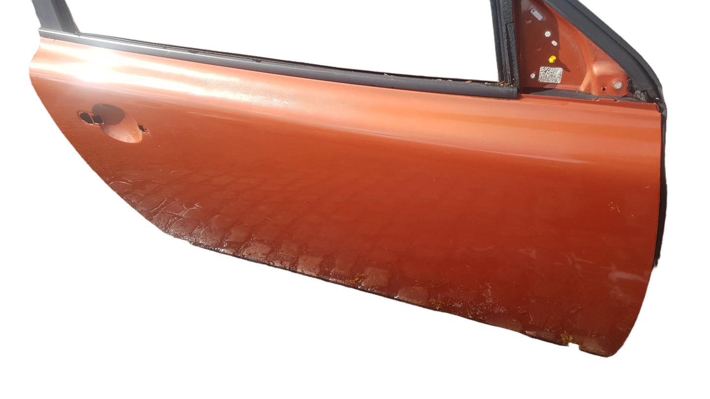 2010-2013 Volvo C30 D2 Right Front Driver Door Orange 533 1745933