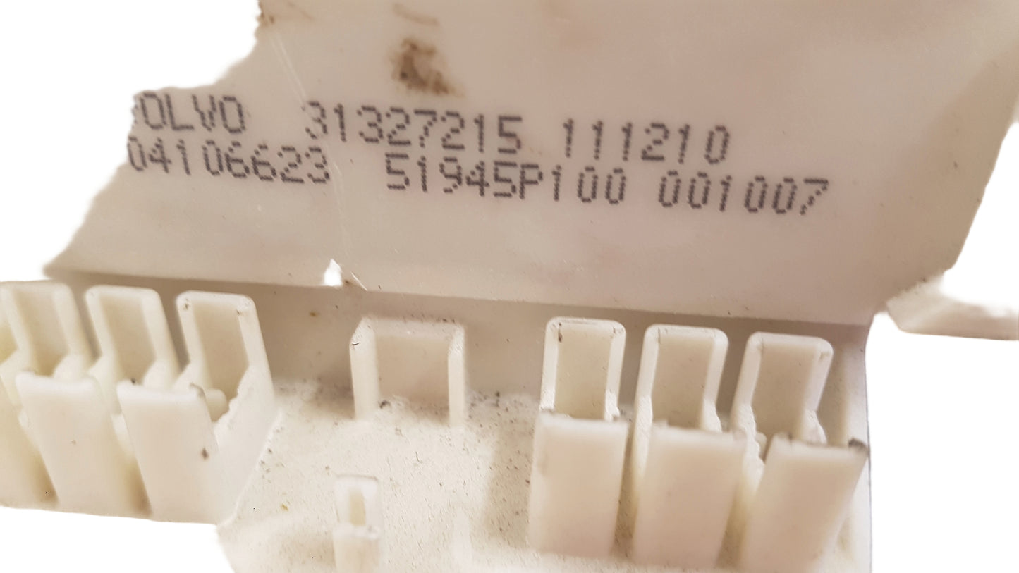 2006-2012 Volvo C30 S40 Central Electronic Module CEM 31327215