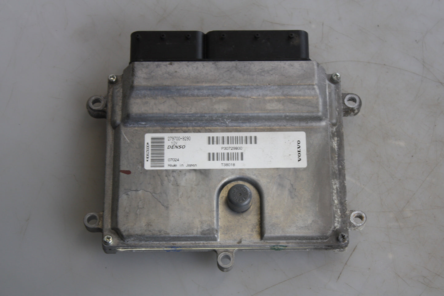 2007-2014 Volvo C30 V50 C70 2.4 Petrol Engine ECU 30729800