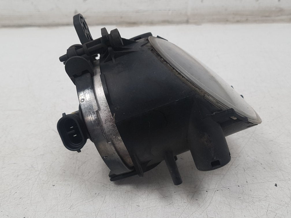 2007-2015 Volvo V70 Front Fog Light Driver Side Right 31213102