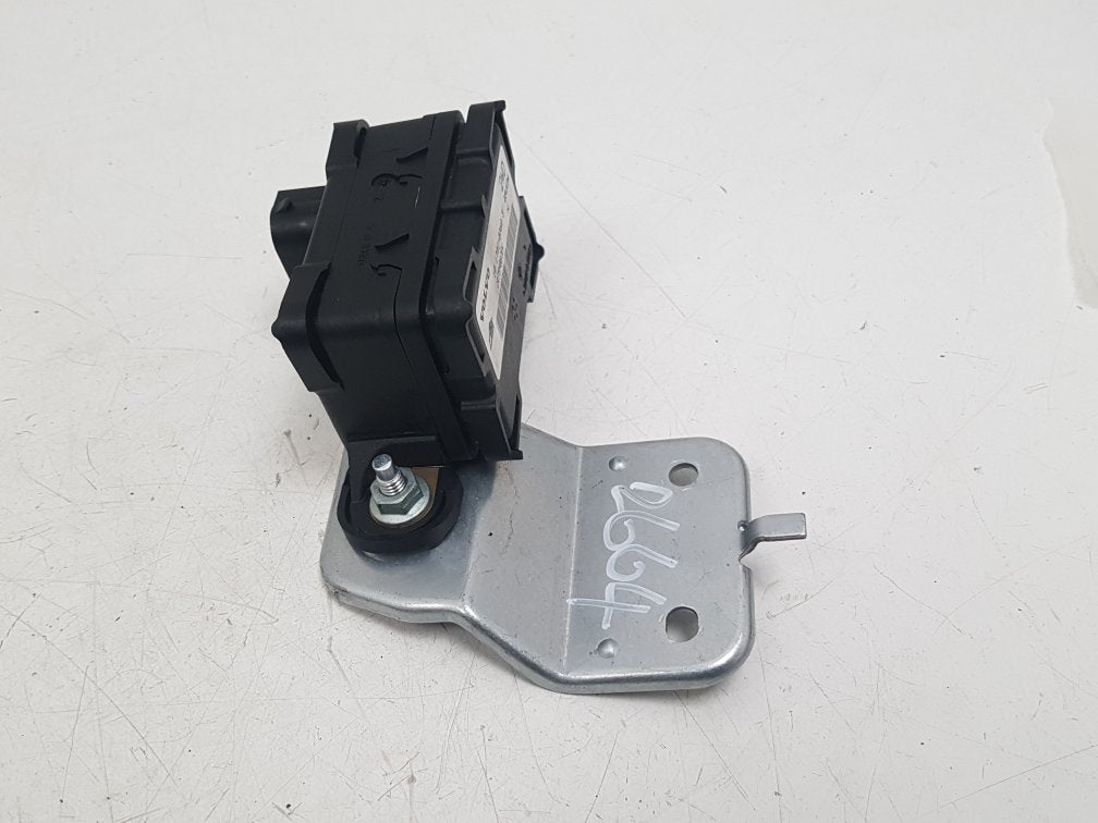 2004-2007 Volvo V50 V70 S60 Yaw Rate Sensor 30667843