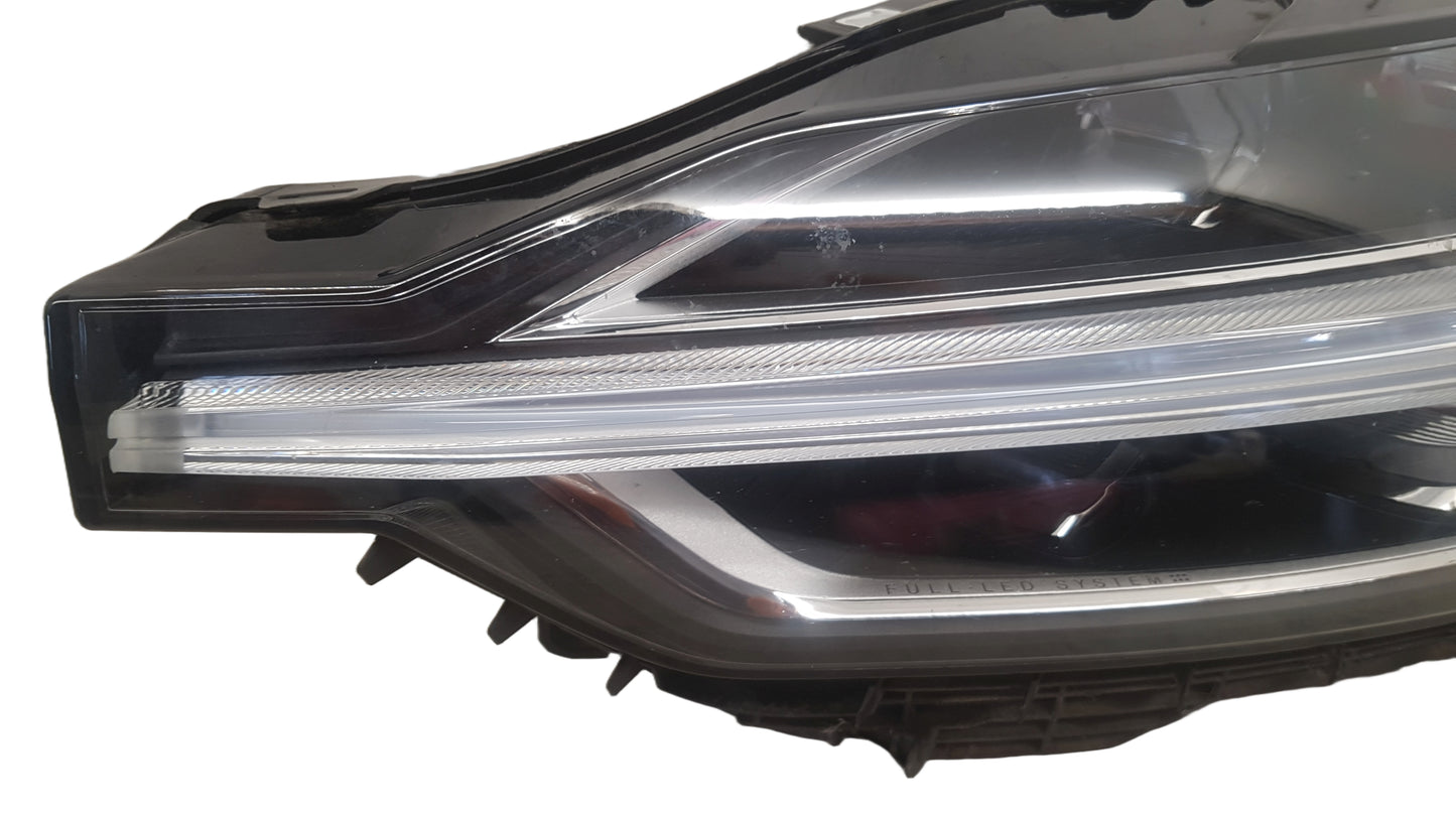 2017-2022 Volvo XC60 II Left Passenger Headlight 32133546